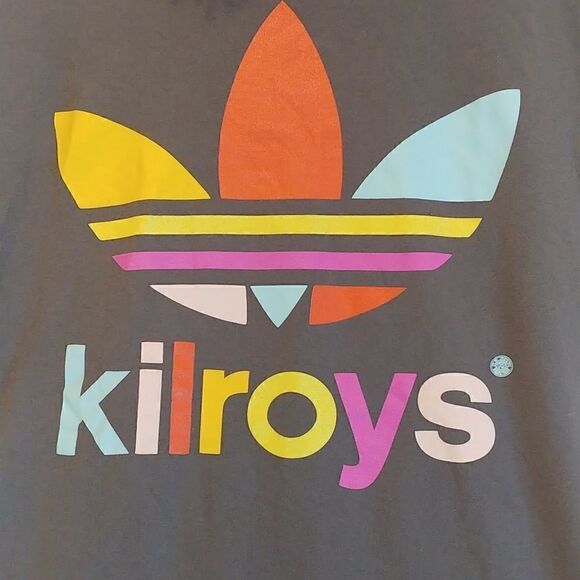 Port & Company. Graphic T-shirt. Size medium. Gender Neutral. - Picture 2 of 6